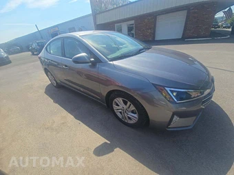 2019 Hyundai Elantra SEL Sedan – miniatura 4