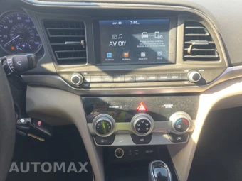 2019 Hyundai Elantra SEL Sedan - miniatura 11