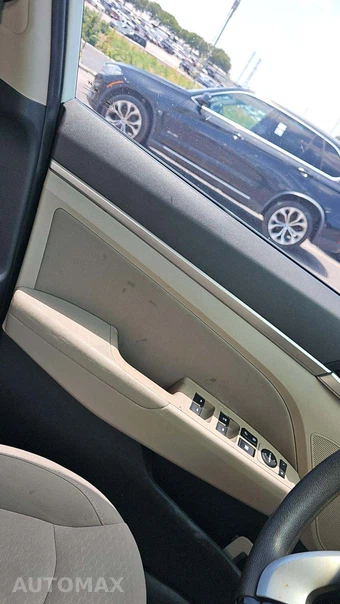2019 Hyundai Elantra SEL Sedan - miniatura 24