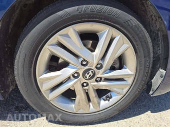 2019 Hyundai Elantra SEL Sedan - miniatura 18