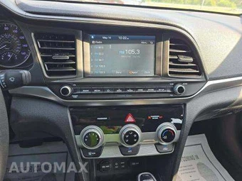 2019 Hyundai Elantra SEL Sedan – miniatura 10