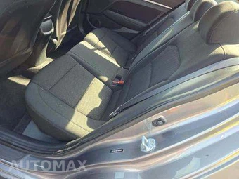 2019 Hyundai Elantra SEL Sedan – miniatura 13