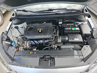 2019 Hyundai Elantra SEL Sedan - miniatura 16