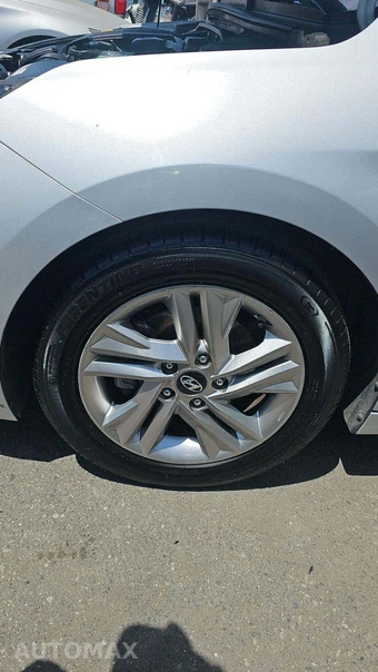 2019 Hyundai Elantra SEL Sedan - miniatura 20