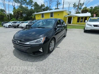 2019 Hyundai Elantra SEL Sedan