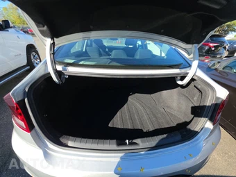 2019 Hyundai Elantra Value Edition Sedan - miniatura 16