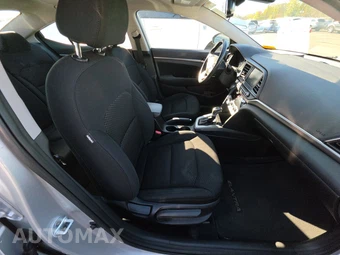 2019 Hyundai Elantra Value Edition Sedan - miniatura 8