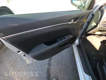 2019 Hyundai Elantra Value Edition Sedan - miniatura 9