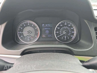 2019 Hyundai Elantra Value Edition Sedan - miniatura 6