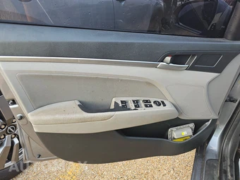 2019 Hyundai Elantra Value Edition Sedan – miniatura 9