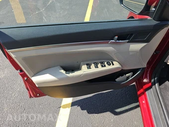 2019 Hyundai Elantra Value Edition Sedan - miniatura 9