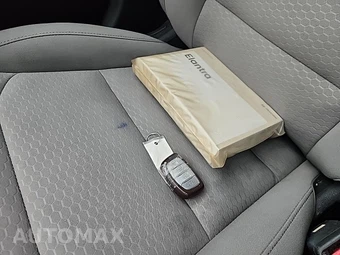 2019 Hyundai Elantra Value Edition Sedan - miniatura 30