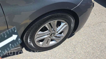 2019 Hyundai Elantra Value Edition Sedan - miniatura 18