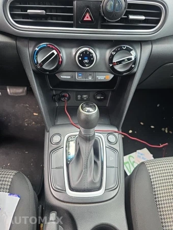 2019 Hyundai Kona SE - miniatura 26