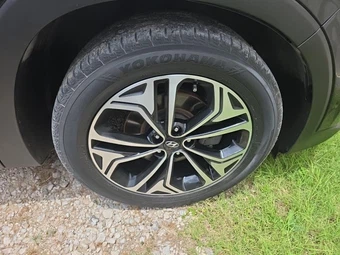 2019 Hyundai Santa Fe Limited – miniatura 9
