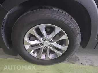 2019 Hyundai Santa Fe SE – miniatura 8