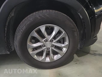 2019 Hyundai Santa Fe SE – miniatura 9