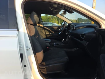 2019 Hyundai Santa Fe SE – miniatura 8