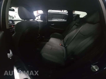 2019 Hyundai Santa Fe SE – miniatura 13
