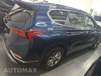 2019 Hyundai Santa Fe SE – miniatura 3