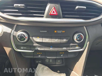 2019 Hyundai Santa Fe SEL - miniatura 25
