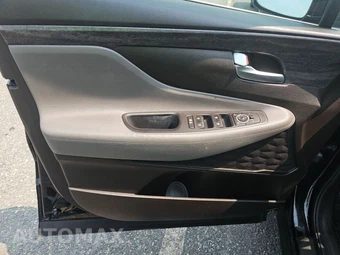 2019 Hyundai Santa Fe SEL – miniatura 9