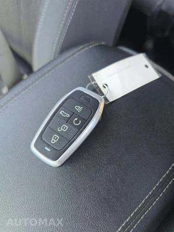 2019 Hyundai Santa Fe SEL – miniatura 8