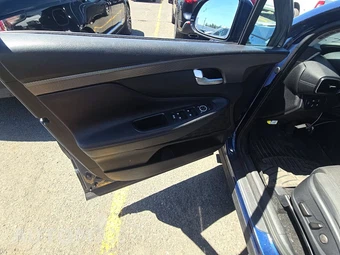 2019 Hyundai Santa Fe SEL – miniatura 9