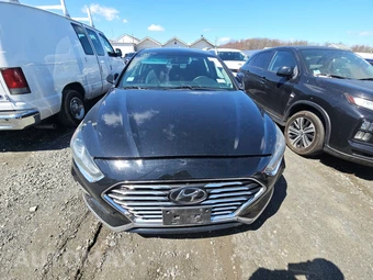 2019 Hyundai Sonata SE – miniatura 2