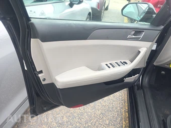2019 Hyundai Sonata SE – miniatura 9