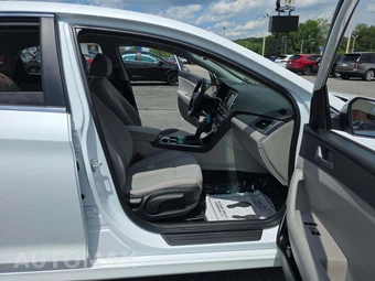2019 Hyundai Sonata SE – miniatura 18