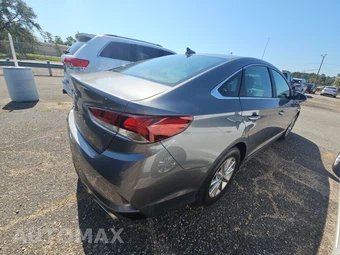 2019 Hyundai Sonata SE – miniatura 4