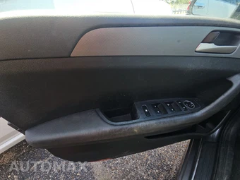 2019 Hyundai Sonata SE – miniatura 9