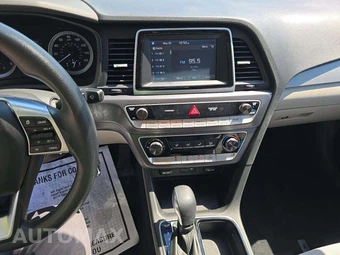 2019 Hyundai Sonata SE – miniatura 7