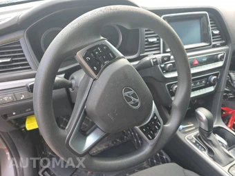2019 Hyundai Sonata SE – miniatura 10
