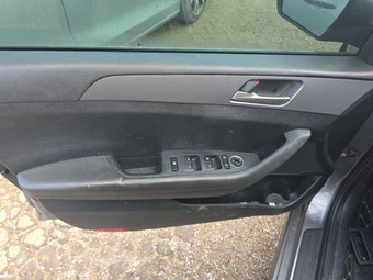 2019 Hyundai Sonata SE – miniatura 9