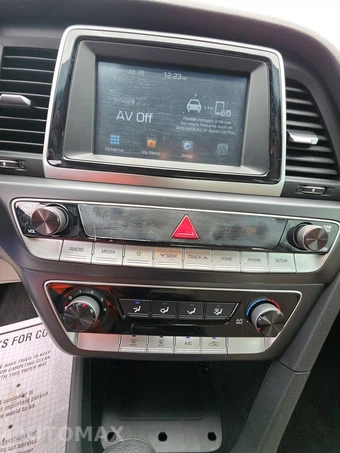 2019 Hyundai Sonata SE – miniatura 11
