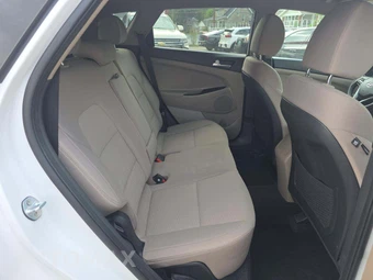 2019 Hyundai Tucson SE – miniatura 16