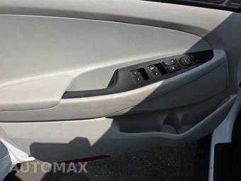 2019 Hyundai Tucson SE – miniatura 9