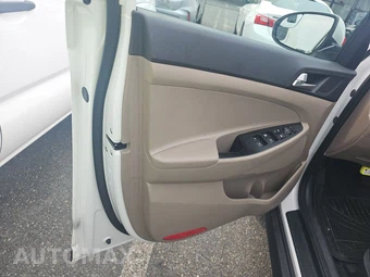 2019 Hyundai Tucson SE - miniatura 9