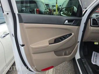2019 Hyundai Tucson SE - miniatura 15