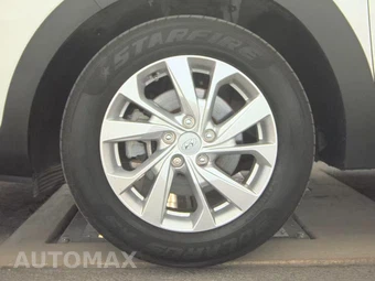2019 Hyundai Tucson SE - miniatura 9