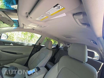 2019 Hyundai Tucson SE – miniatura 8