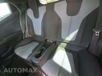 2019 Hyundai Veloster 2.0 – miniatura 10