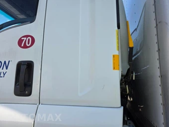 2019 Isuzu FTR Base Low Tilt – miniatura 23