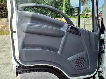 2019 Isuzu NPR - miniatura 15