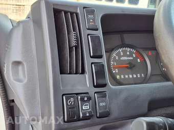 2019 Isuzu NPR - miniatura 26