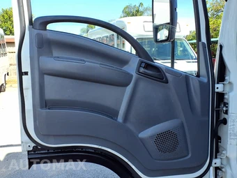 2019 Isuzu NPR – miniatura 15
