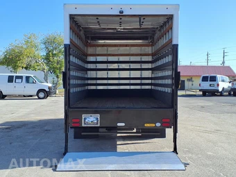 2019 Isuzu NPR – miniatura 17