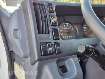 2019 Isuzu NPR – miniatura 25